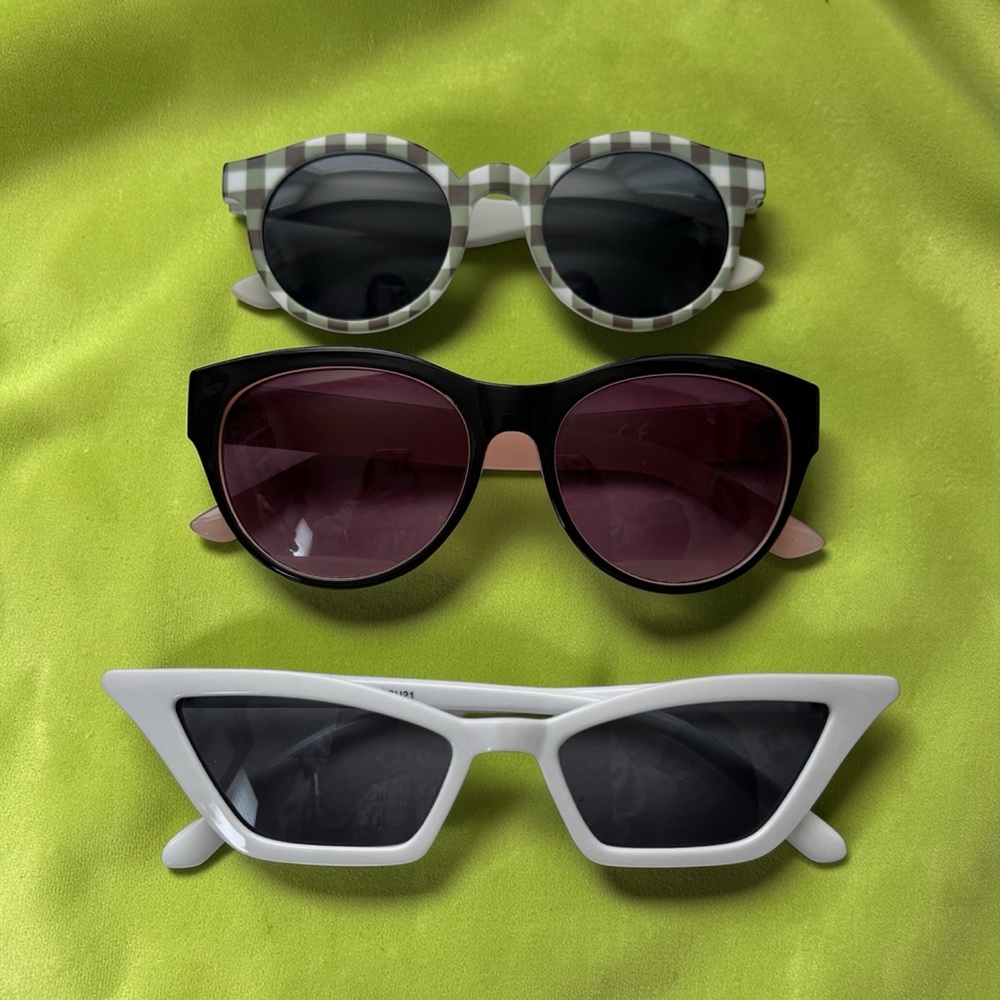 Lot of 3 sunglasses